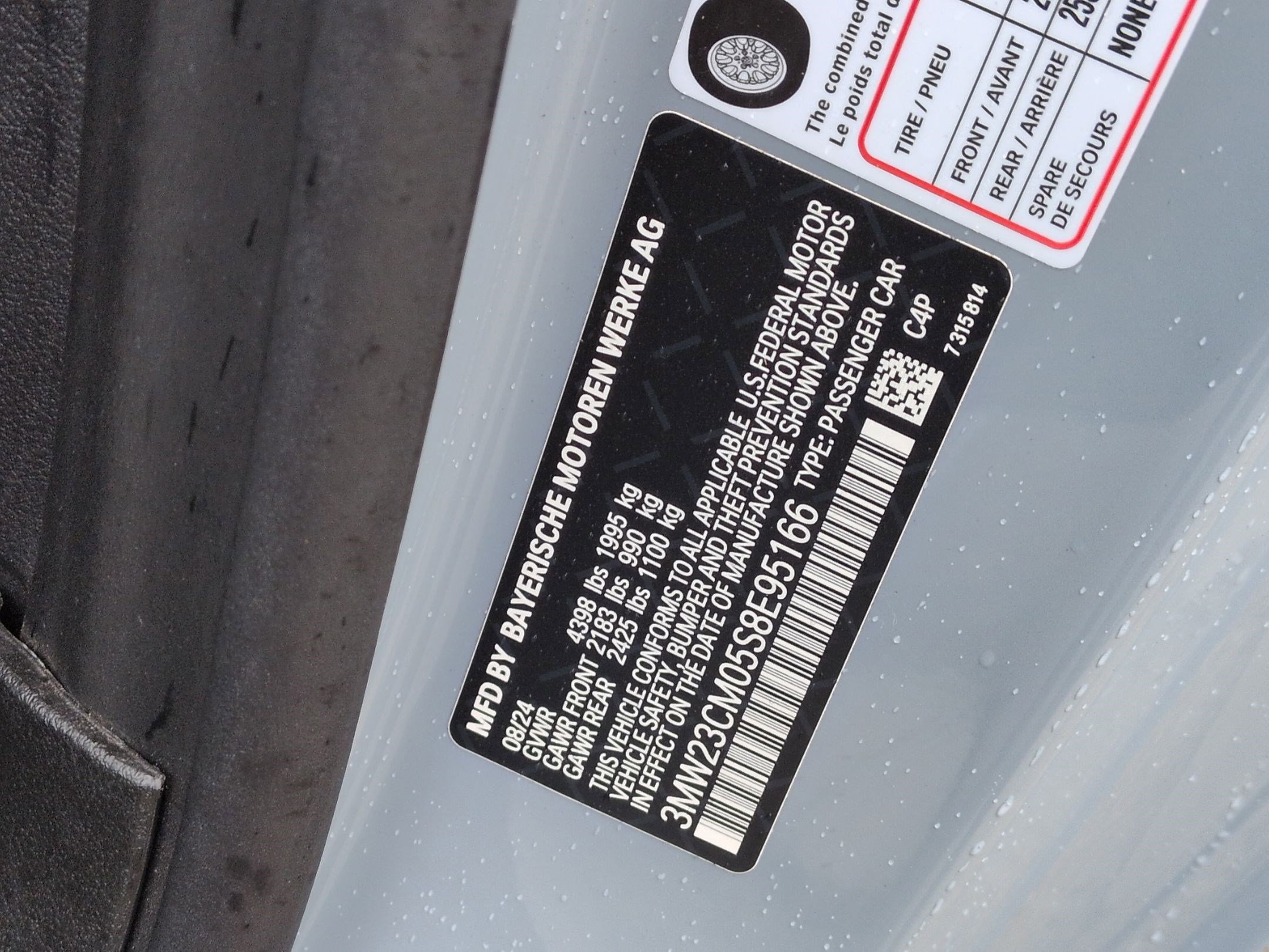 Used 2025 BMW 230i Coupe w/ M Sport Package image 35