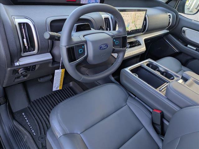 New 2026 Ford Expedition Active AWD/4WD image 3