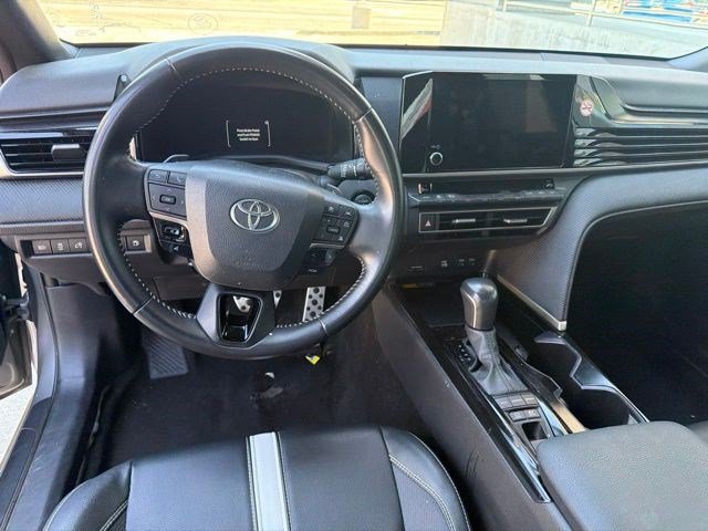 Used 2025 Toyota Camry SE FWD image 16