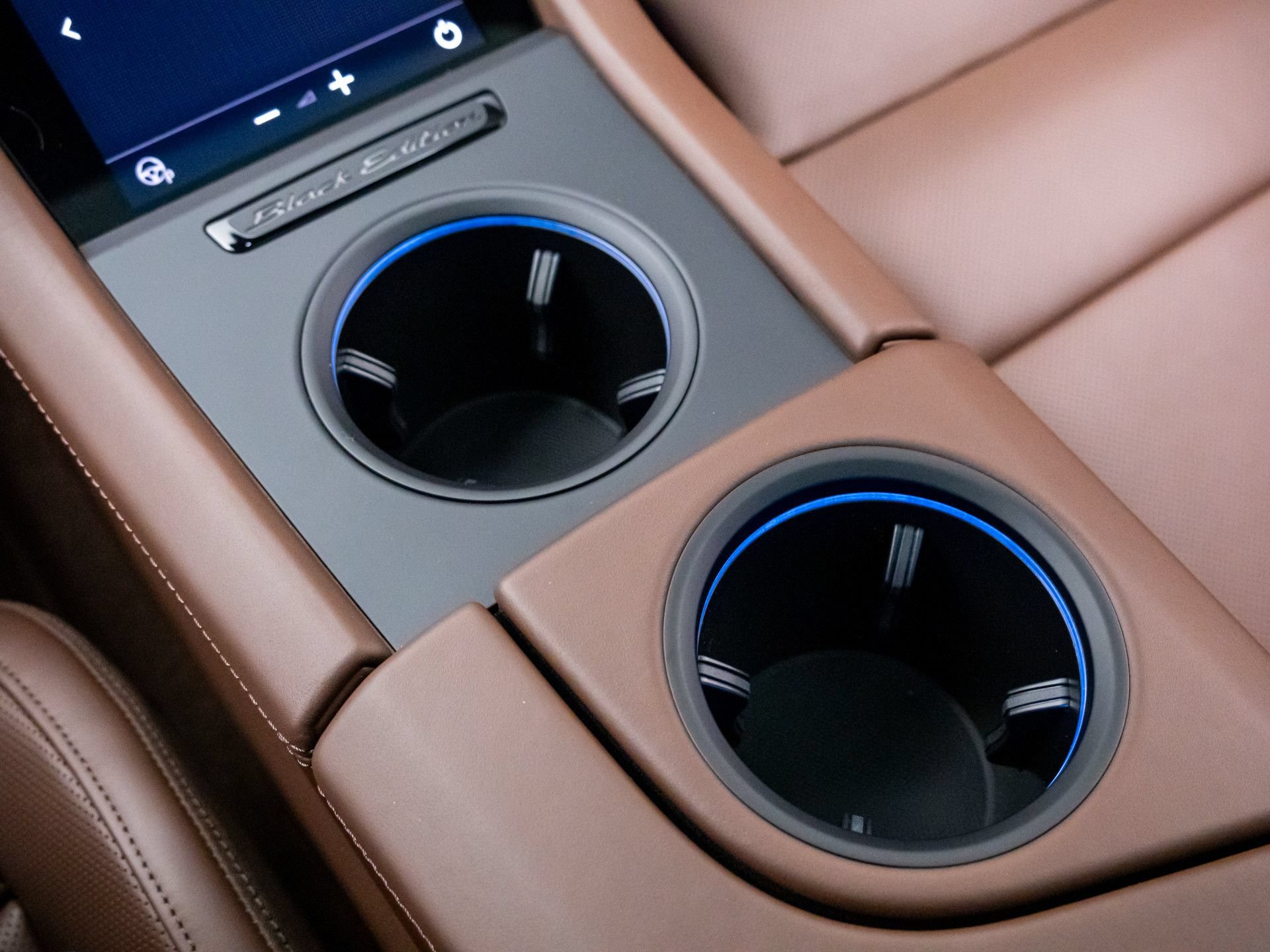 New 2026 Porsche Taycan AWD/4WD image 30
