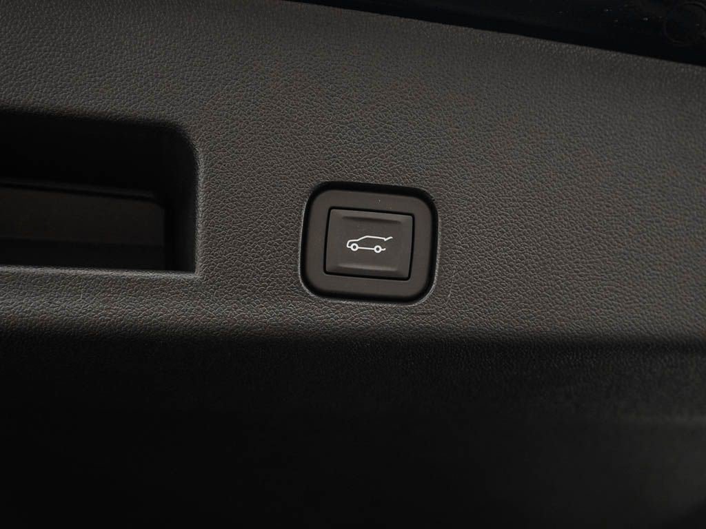 New 2027 GMC Acadia Elevation w/ Black Edition AWD/4WD image 9