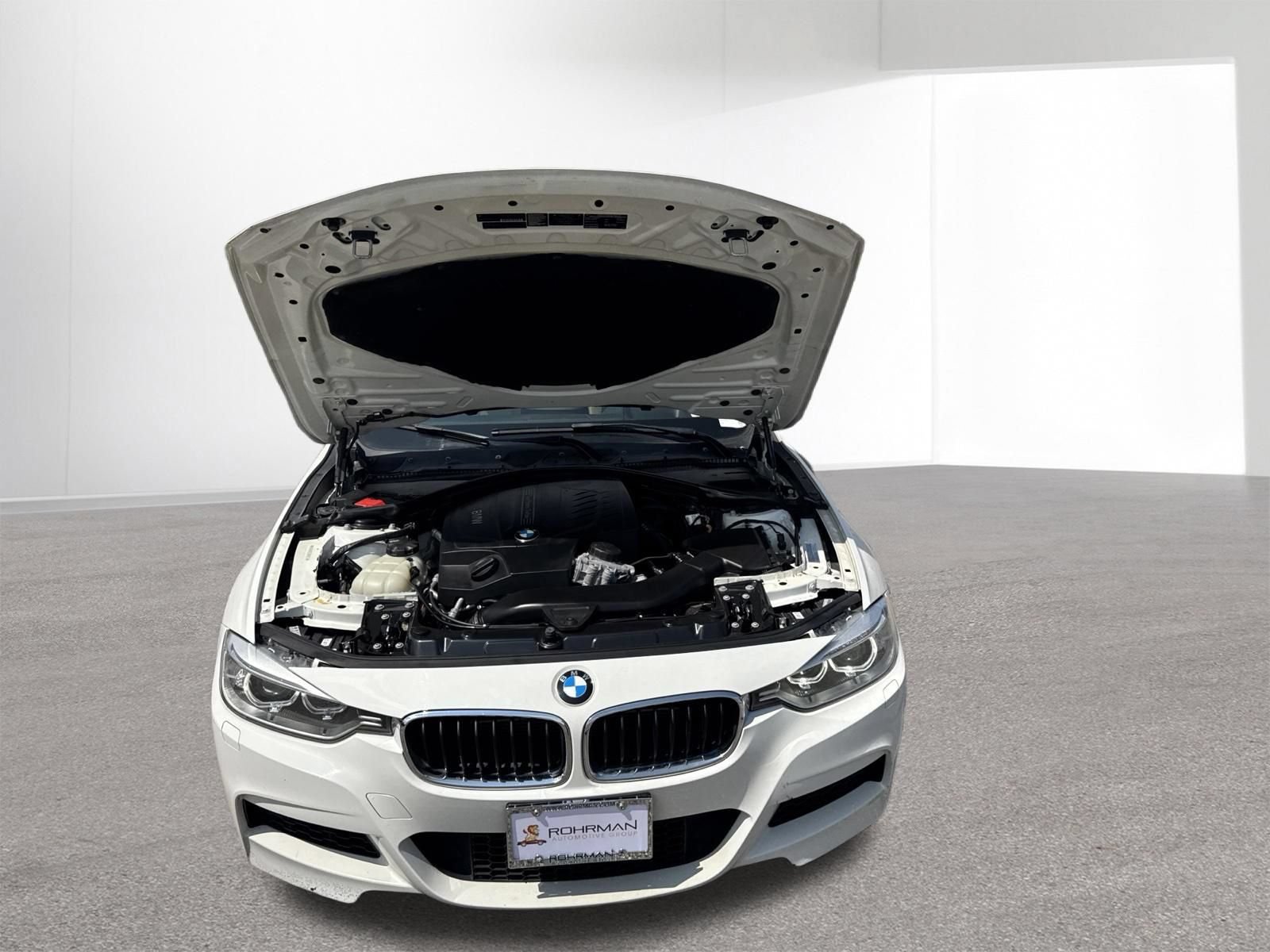 Used 2013 BMW 335i xDrive Sedan AWD/4WD image 29