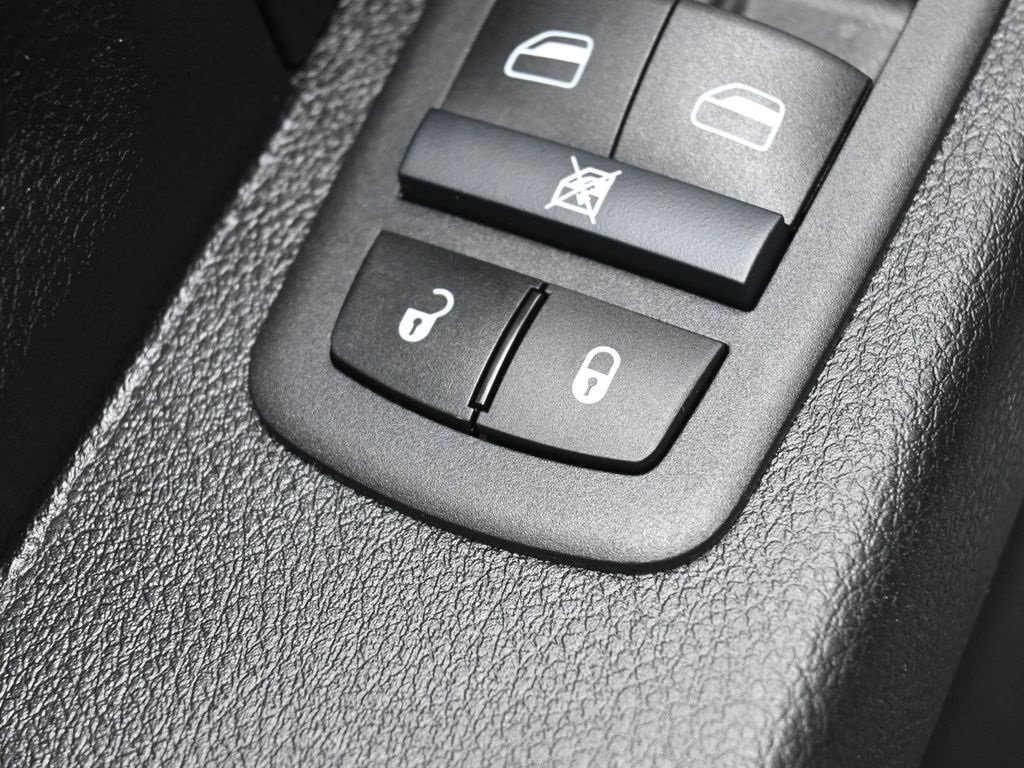 Used 2024 RAM 2500 Tradesman w/ Chrome Appearance Group image 14