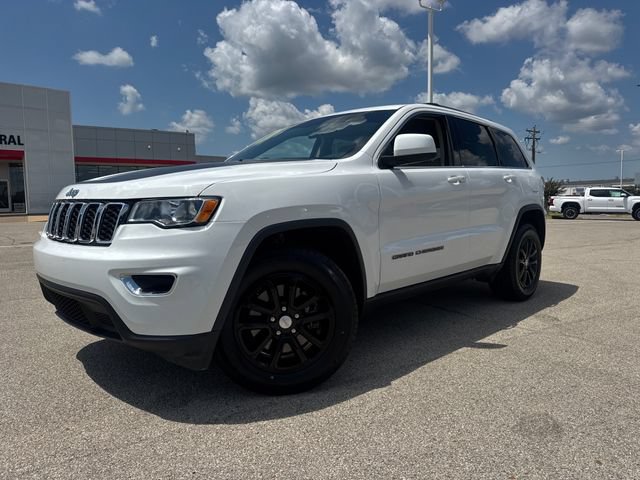 Used 2021 Jeep Grand Cherokee Laredo RWD image 1