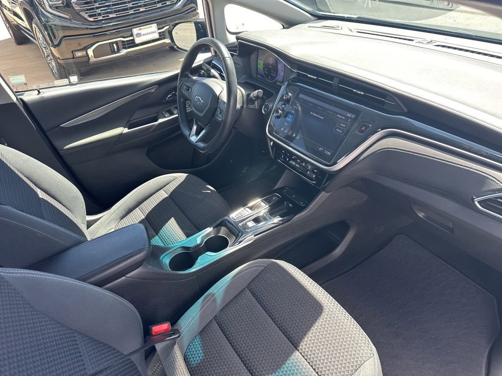 Used 2022 Chevrolet Bolt LT FWD image 30