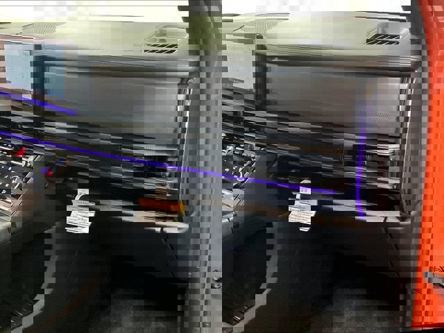 Used 2025 Hyundai Santa Fe Calligraphy AWD/4WD image 13