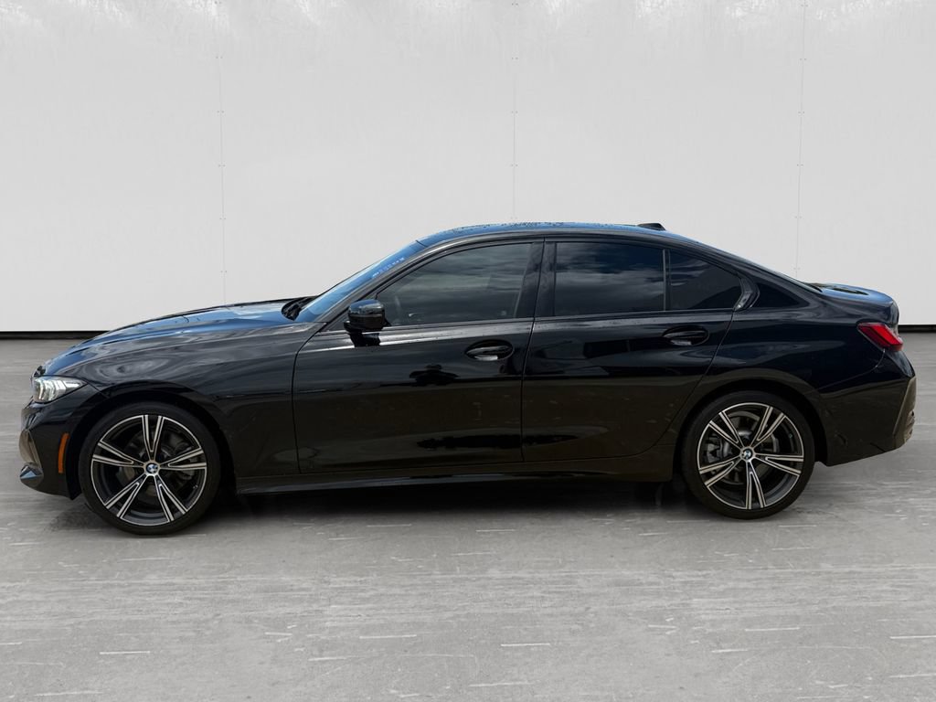 Used 2023 BMW 330i Sedan w/ Convenience Package RWD image 2