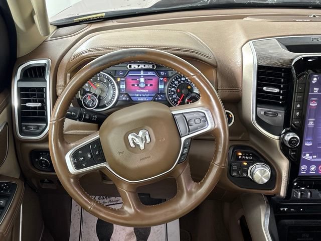 Used 2019 RAM 1500 Laramie AWD/4WD image 16