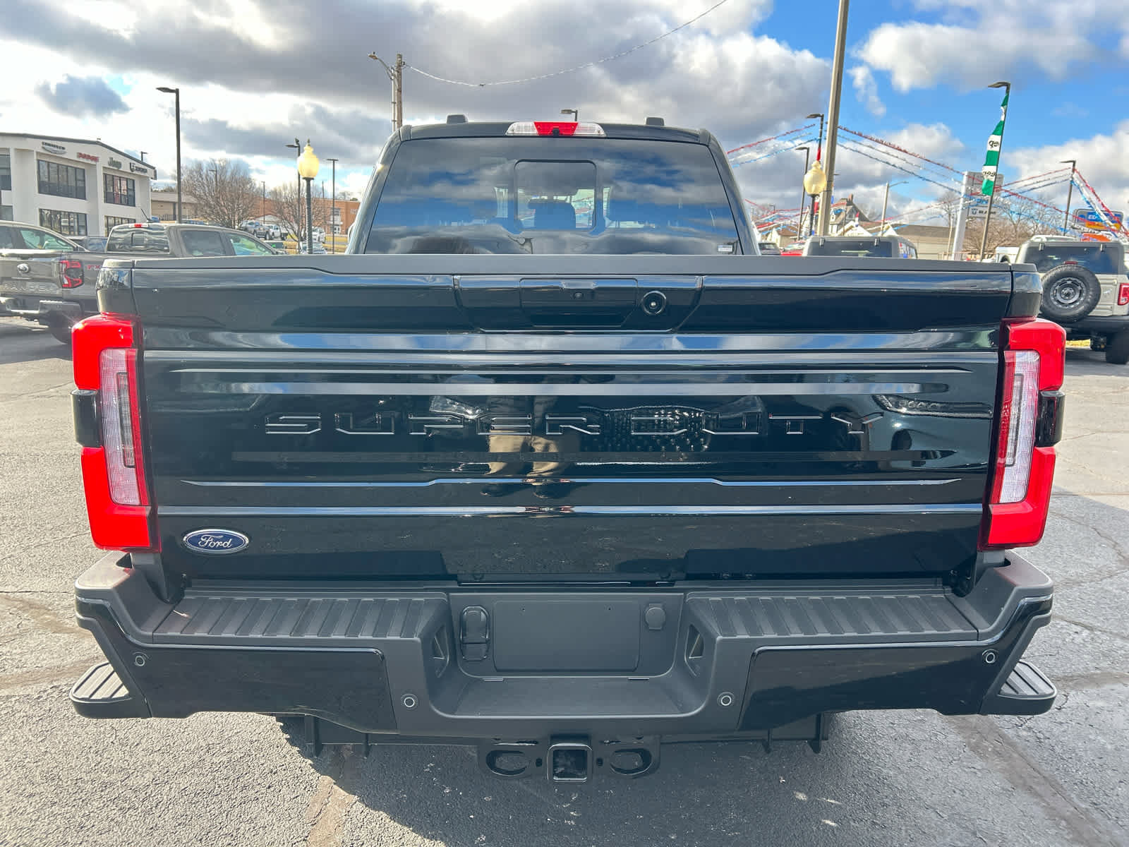 New 2026 Ford F350 Platinum w/ Tremor Off-Road Package image 4