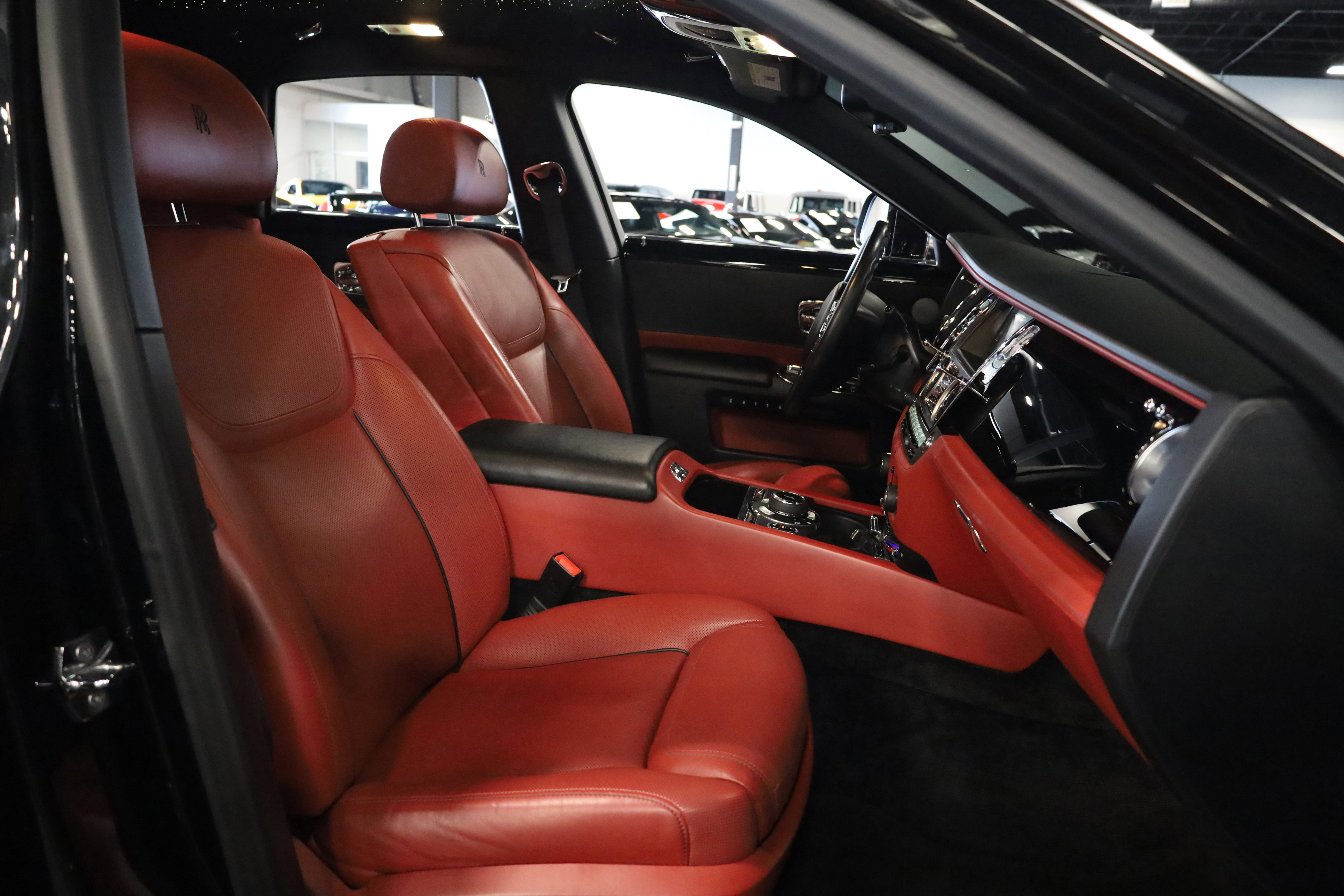 Used 2017 Rolls-Royce Ghost image 46