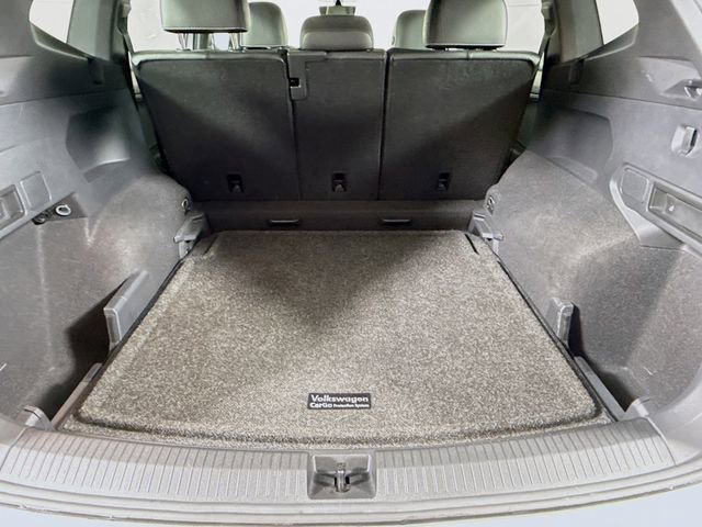 Used 2021 Volkswagen Tiguan SE R-Line image 27
