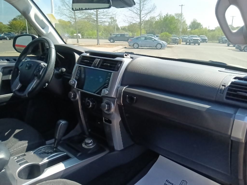 Used 2022 Toyota 4Runner SR5 image 34
