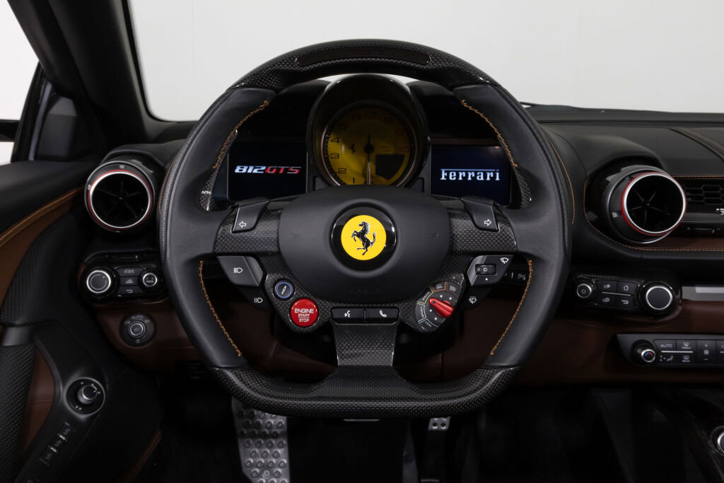 Used 2021 Ferrari 812 GTS image 31