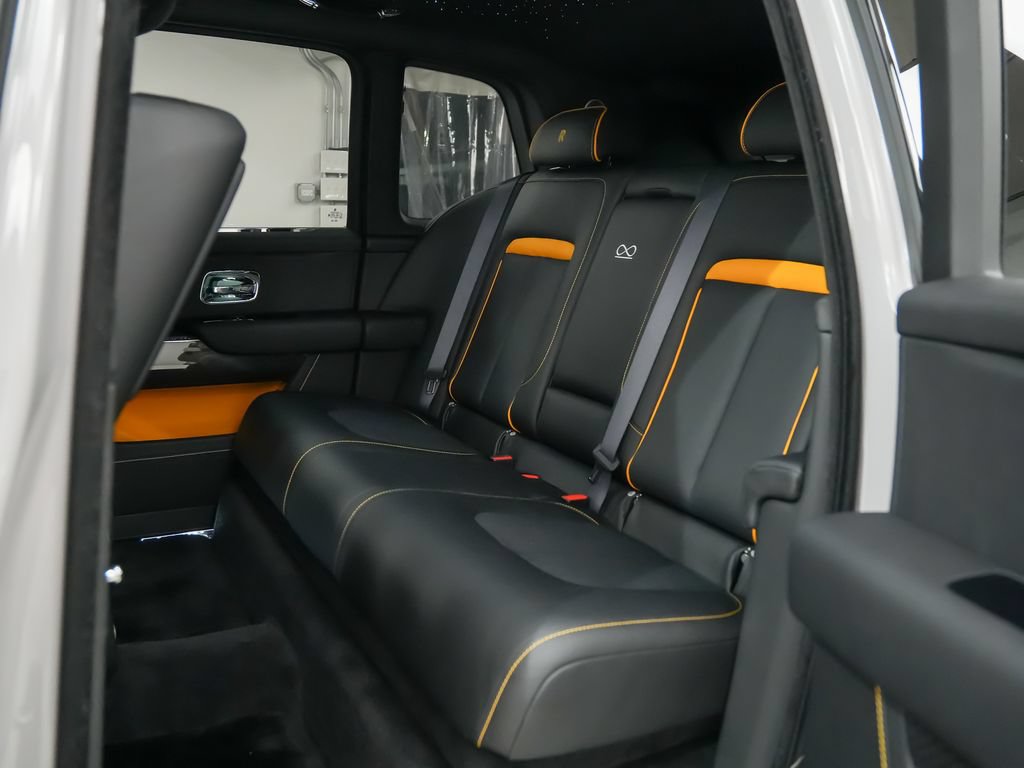 Used 2024 Rolls-Royce Cullinan Black Badge w/ Driver's Package AWD/4WD image 21