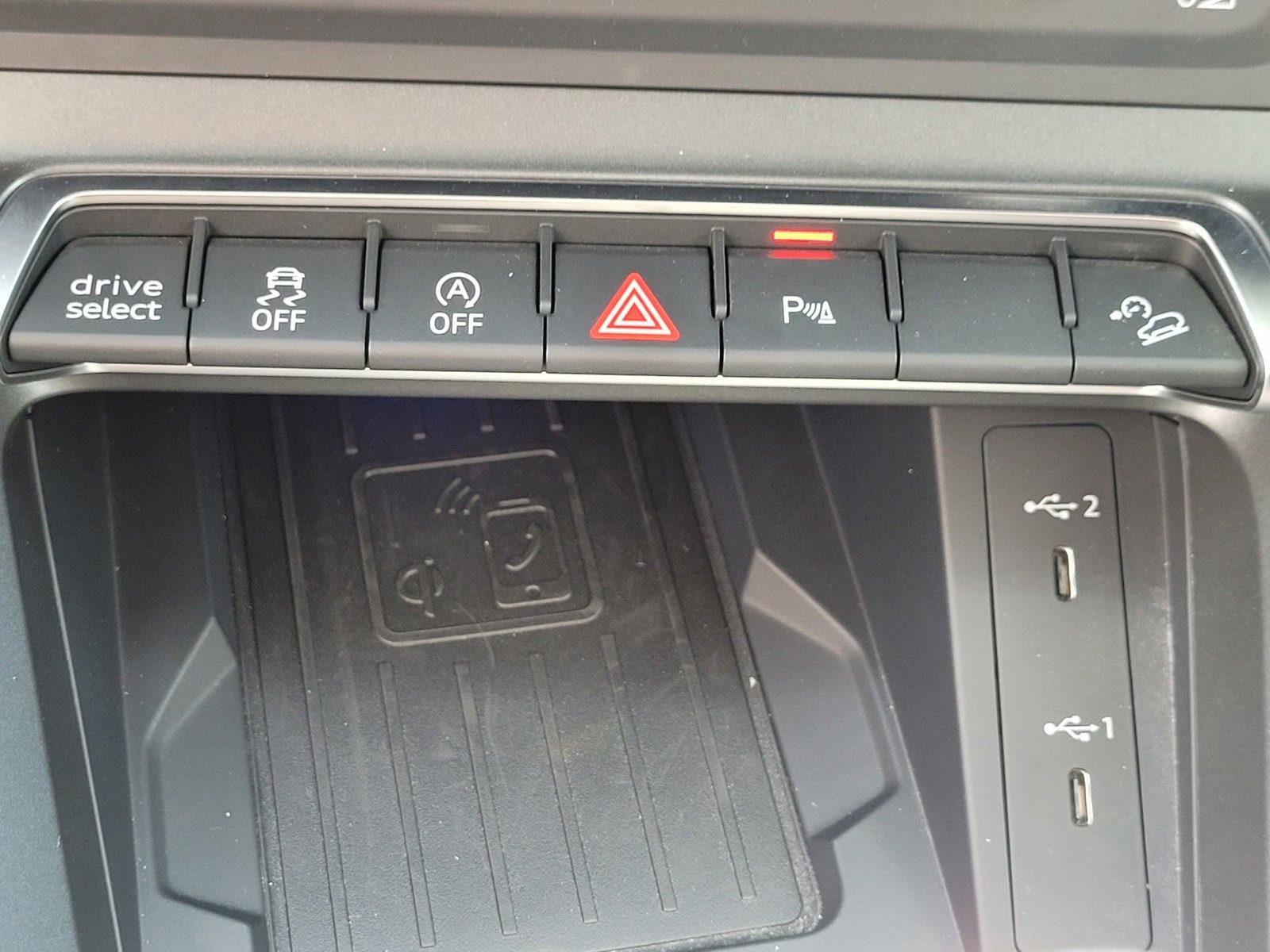 Used 2024 Audi Q3 2.0T Premium Plus w/ Premium Plus Package image 20