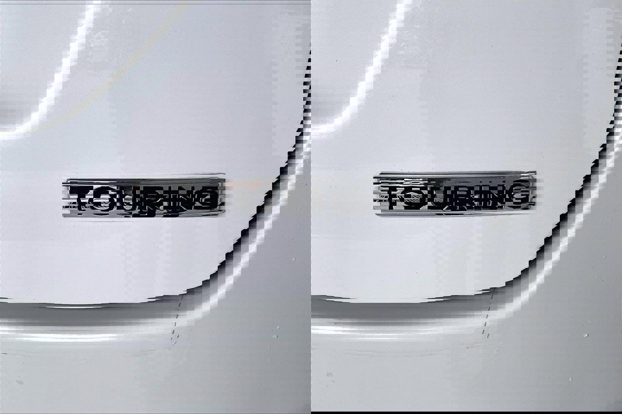 Used 2024 Honda Pilot Touring image 7