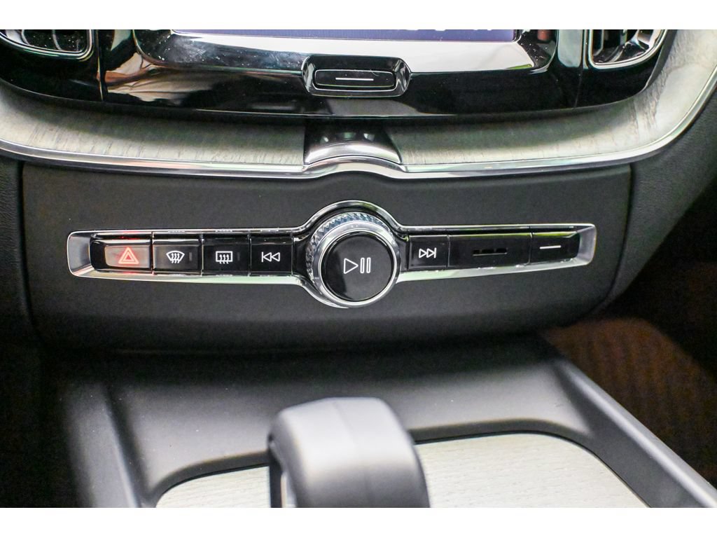 Used 2025 Volvo XC60 T8 Plus w/ Protection Package Premier AWD/4WD image 47