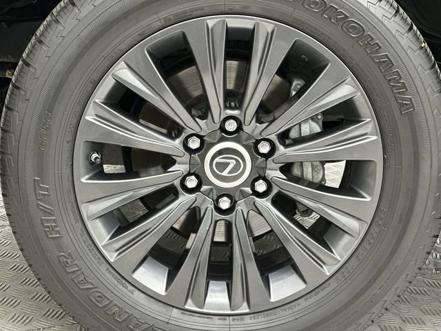 Used 2020 Lexus GX 460 Premium image 12