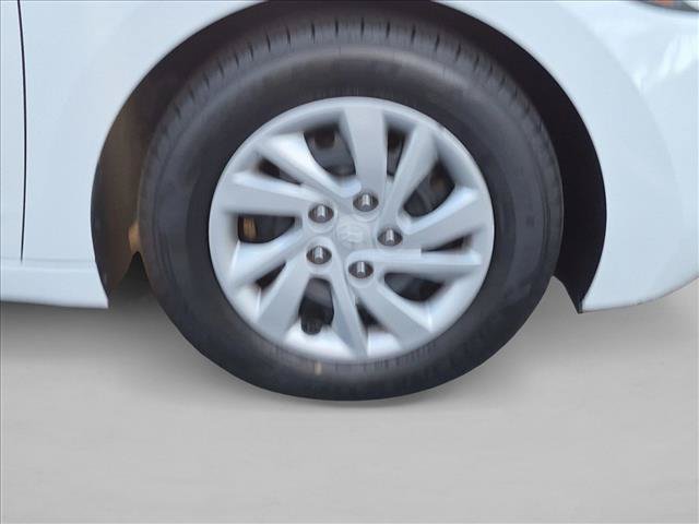 Used 2017 Hyundai Elantra SE FWD image 21