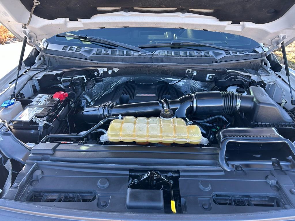 Used 2017 Ford F150 Raptor w/ Equipment Group 802A Luxury AWD/4WD image 34