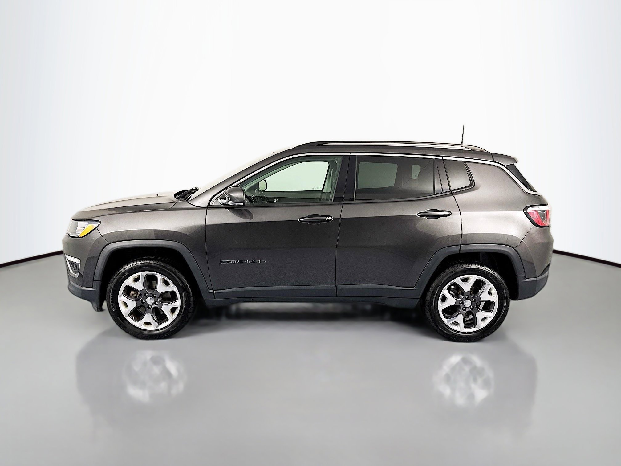Used 2020 Jeep Compass Limited image 8