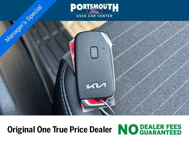 Used 2023 Kia Seltos Nightfall Edition image 8