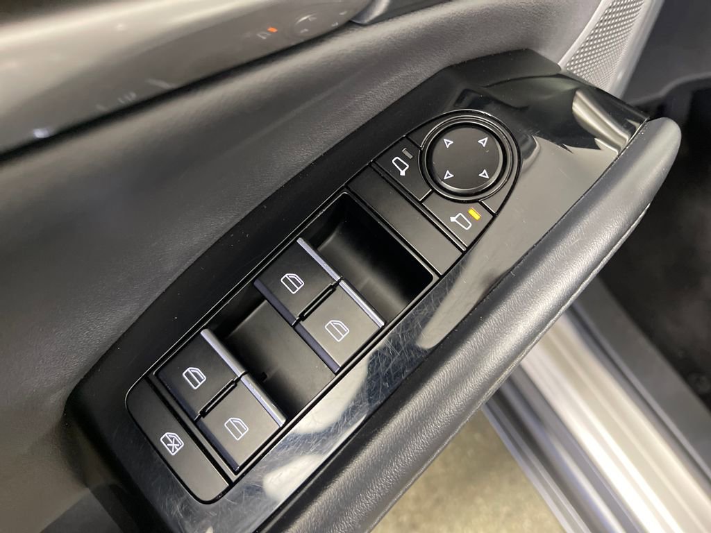 Used 2024 MAZDA CX-30 AWD 2.5 S w/ Select Sport Pkg image 18