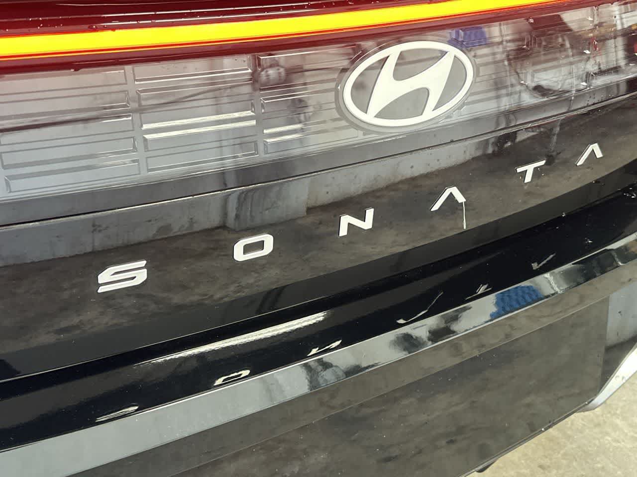 Used 2025 Hyundai Sonata SEL FWD image 10