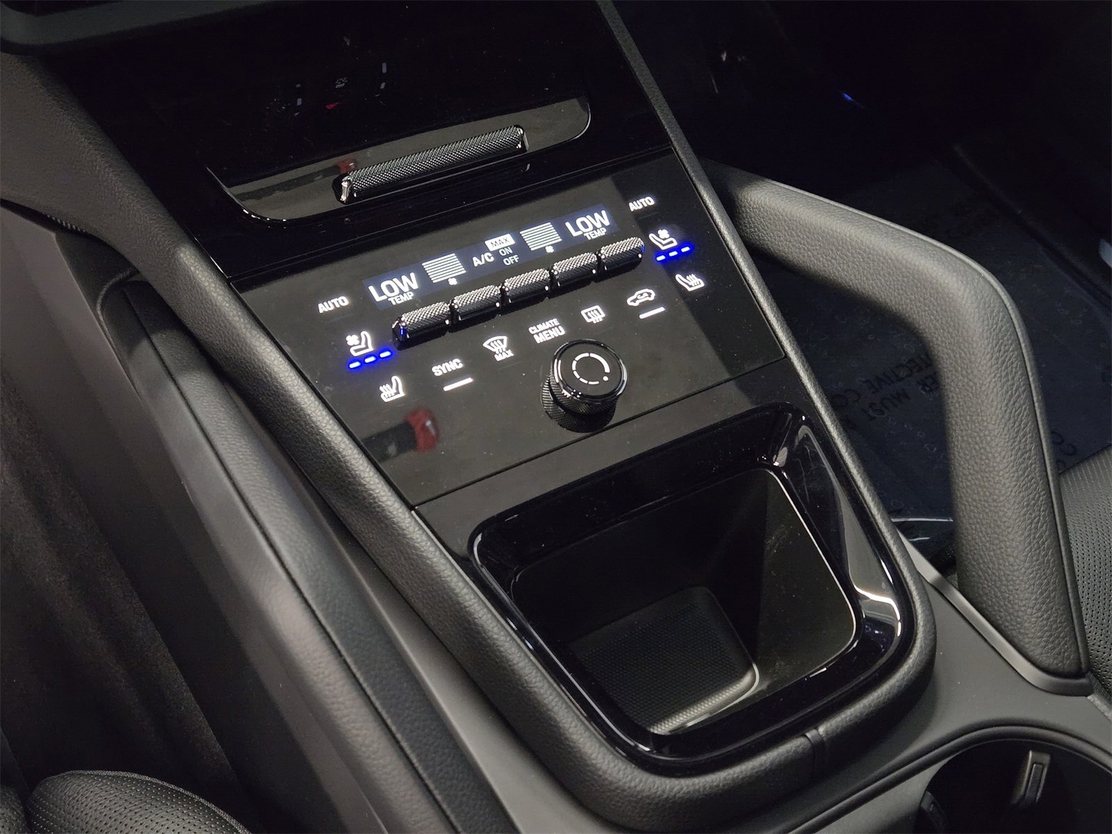 New 2025 Porsche Cayenne image 22