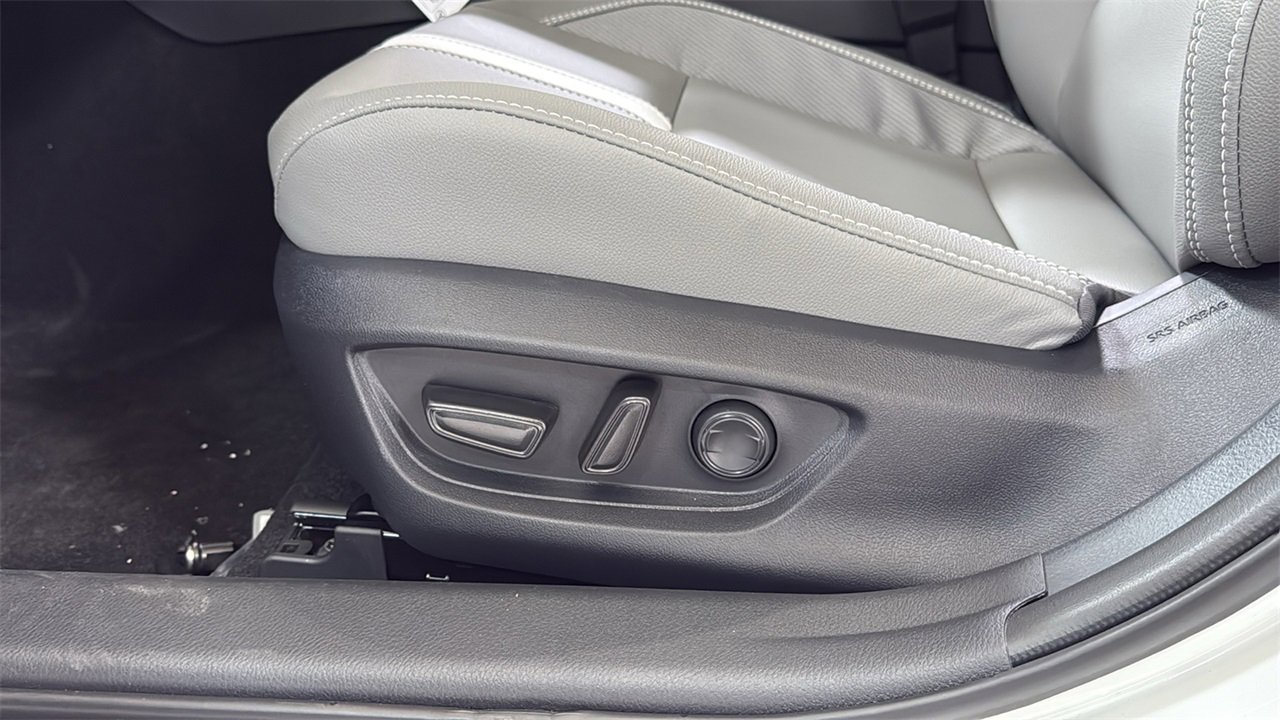 New 2026 Toyota Camry SE image 14