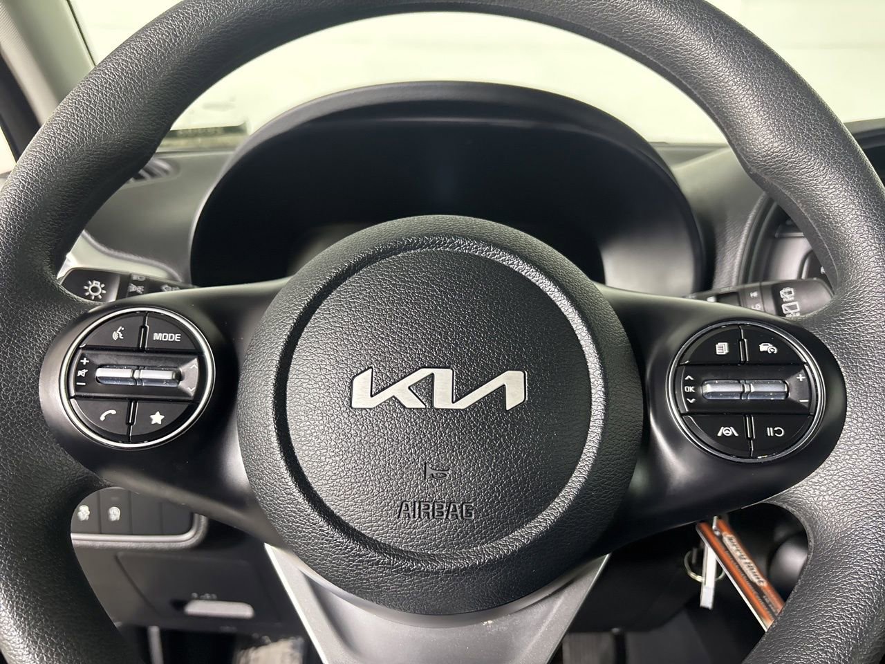Used 2025 Kia Soul S image 11