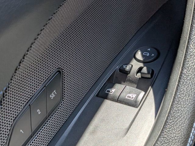 Used 2022 BMW M440i M440i w/ Premium Package image 31