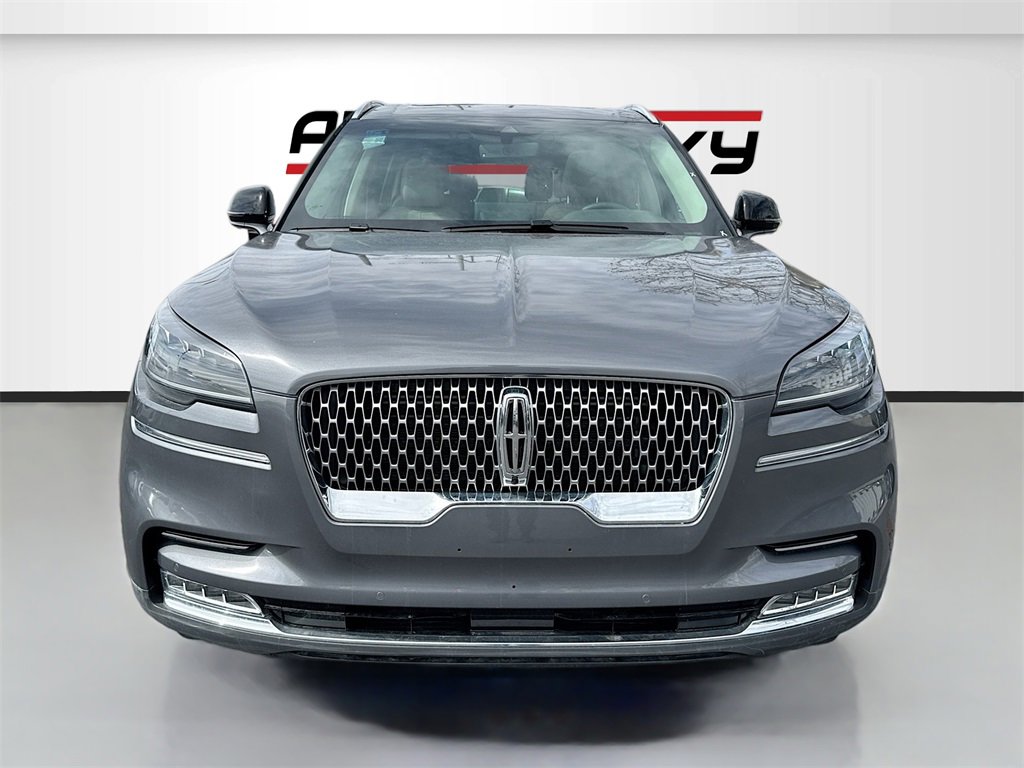 Used 2023 Lincoln Aviator Reserve w/ Elements Package Plus image 2