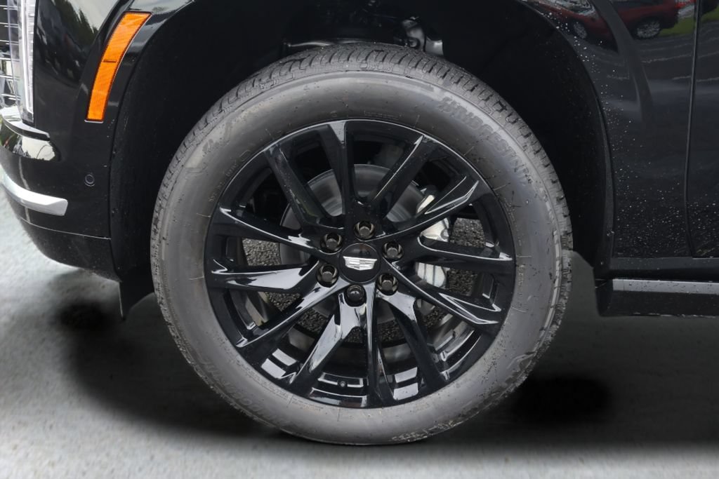 New 2026 Cadillac Escalade ESV Luxury w/ Touring Package RWD image 32