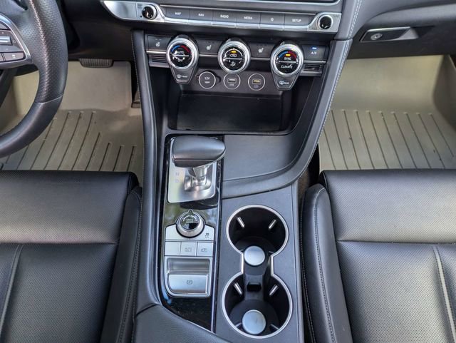 Used 2023 Genesis G70 2.0T AWD/4WD image 18
