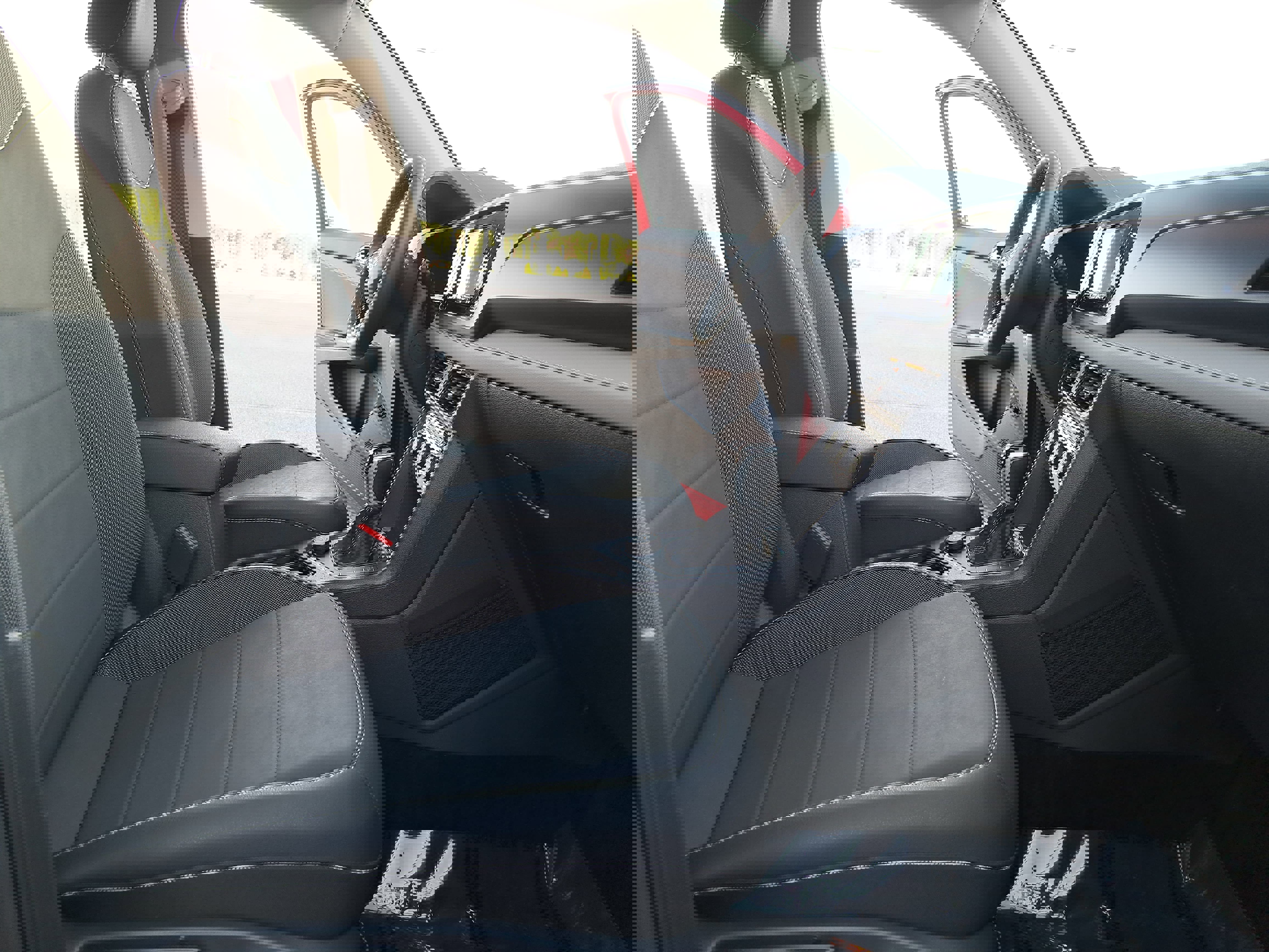 Used 2024 Volkswagen Taos SE image 10