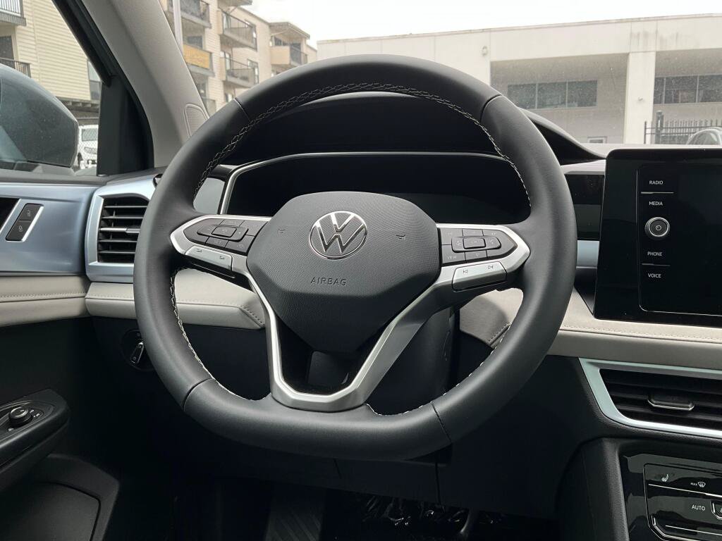New 2026 Volkswagen Taos SE AWD/4WD image 21