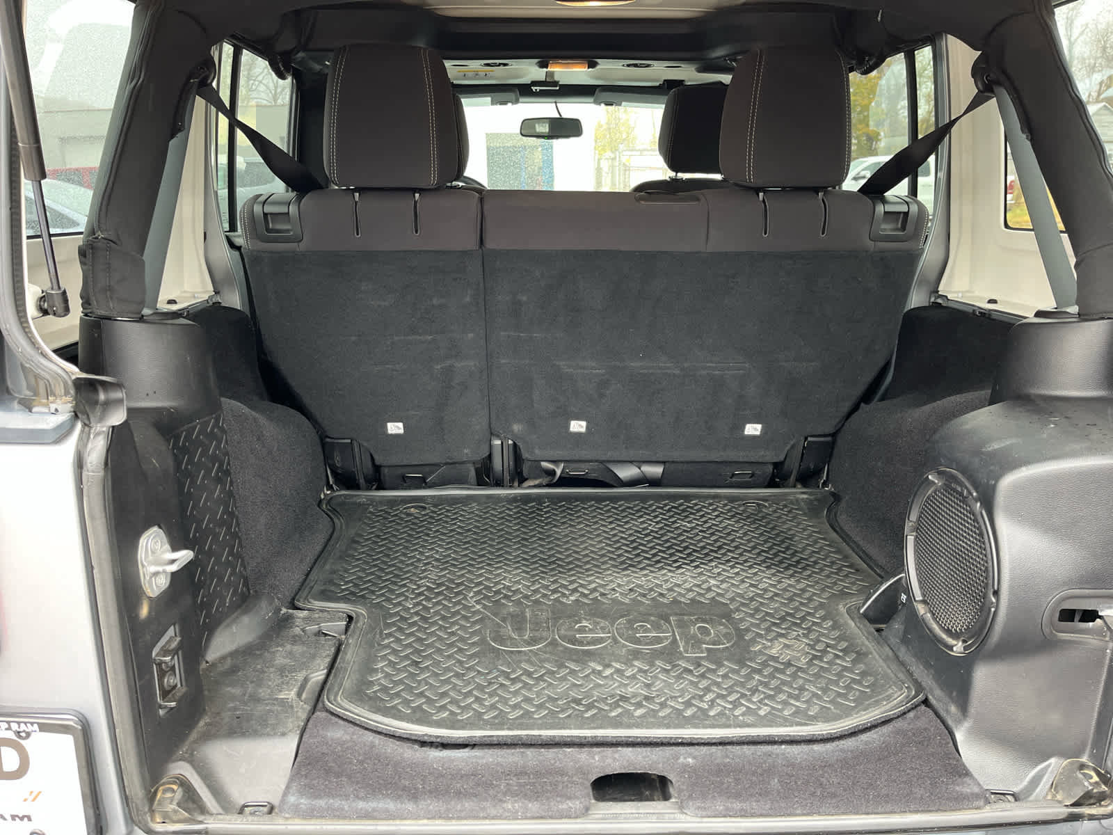 Used 2013 Jeep Wrangler Unlimited Rubicon w/ Connectivity Group image 22