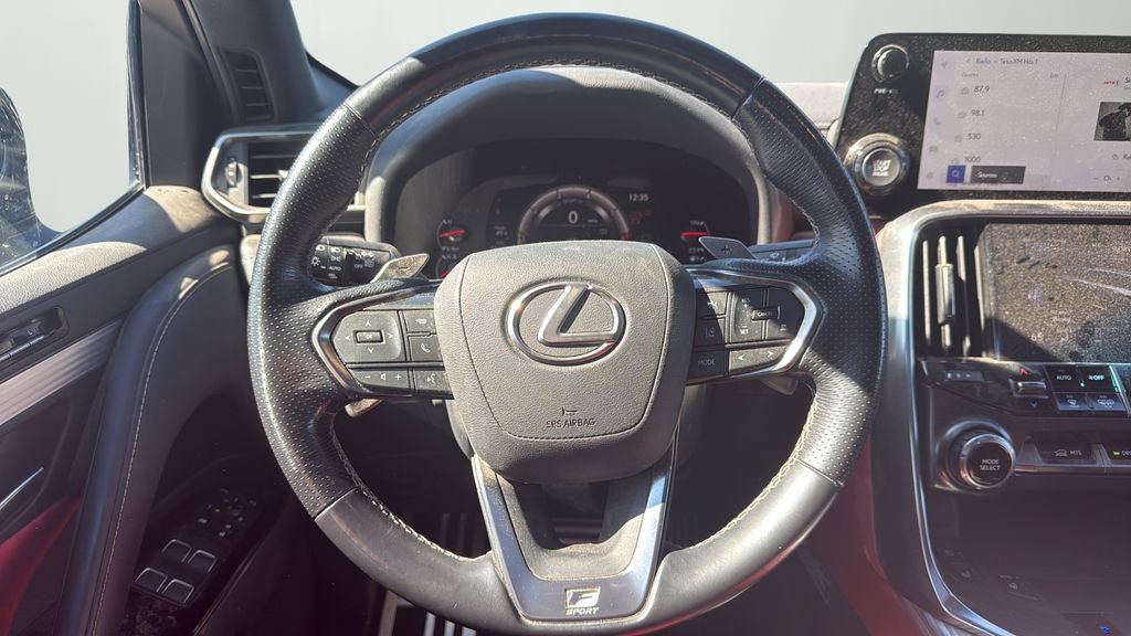 Used 2022 Lexus LX 600 F Sport image 12