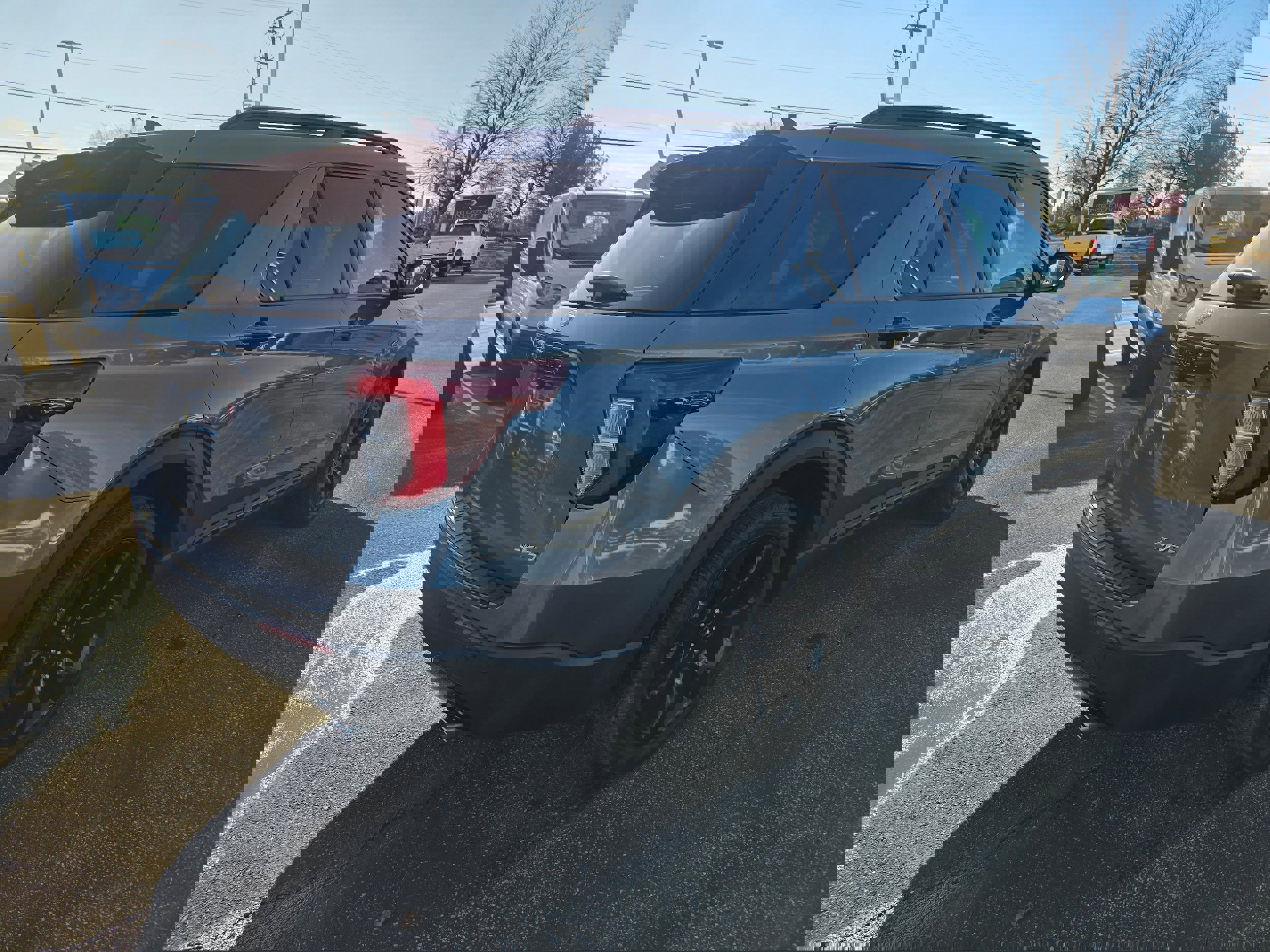 Certified 2022 Ford Explorer ST-Line image 3