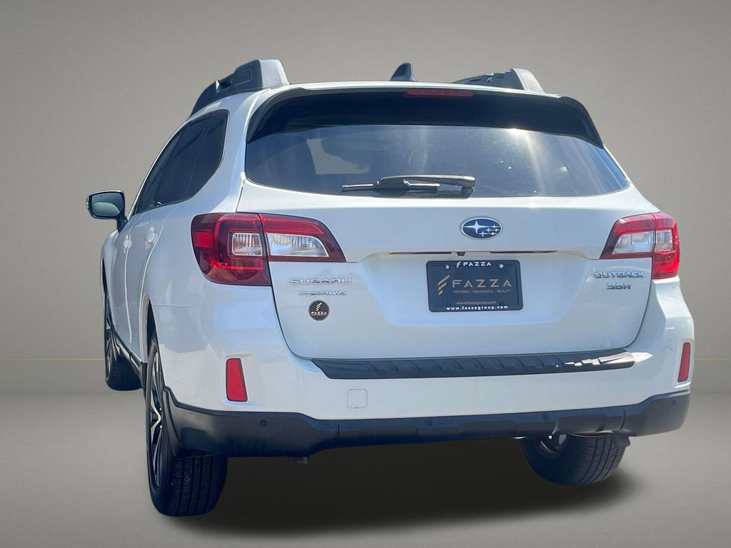 Used 2017 Subaru Outback 3.6R Limited AWD/4WD image 3