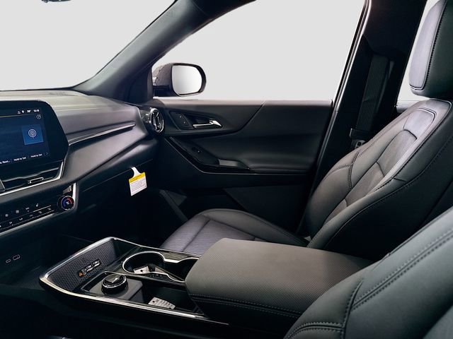 New 2026 Chevrolet Equinox LT w/ Convenience Package II image 24