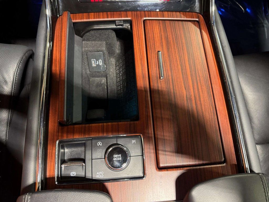 Used 2023 Lincoln Navigator Reserve image 14