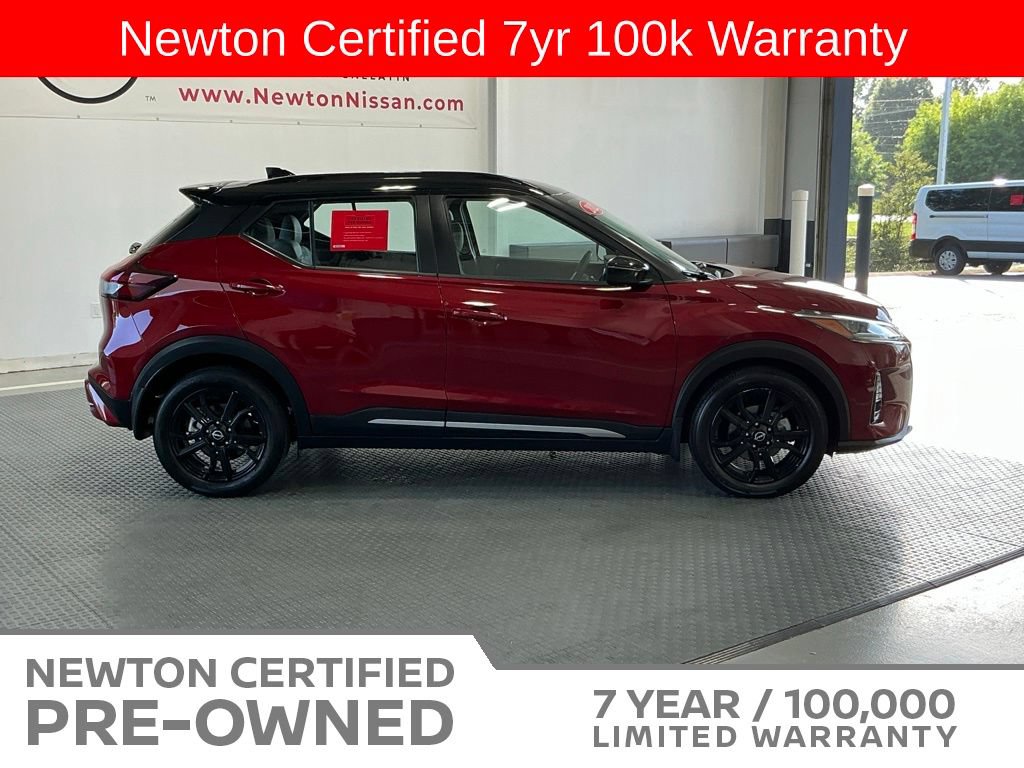 Used 2022 Nissan Kicks SR w/ Premium Package FWD image 4