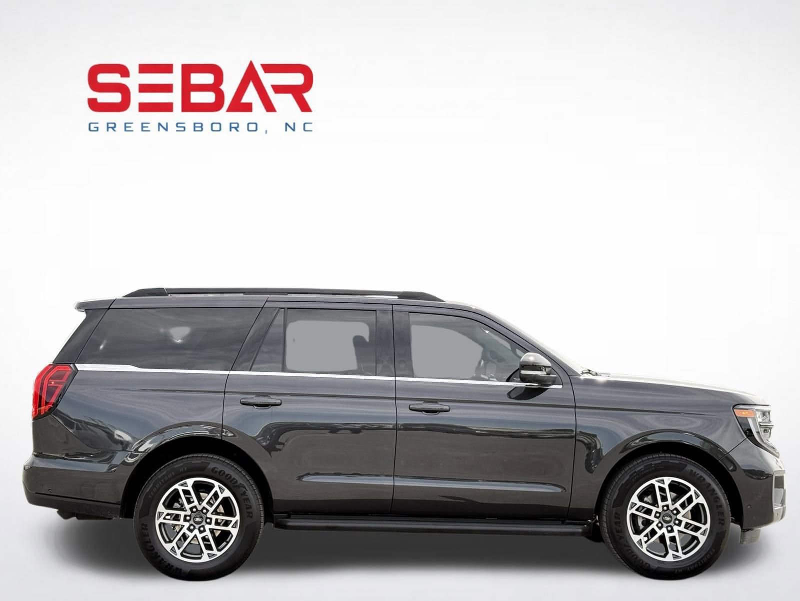 Used 2025 Ford Expedition Active image 8
