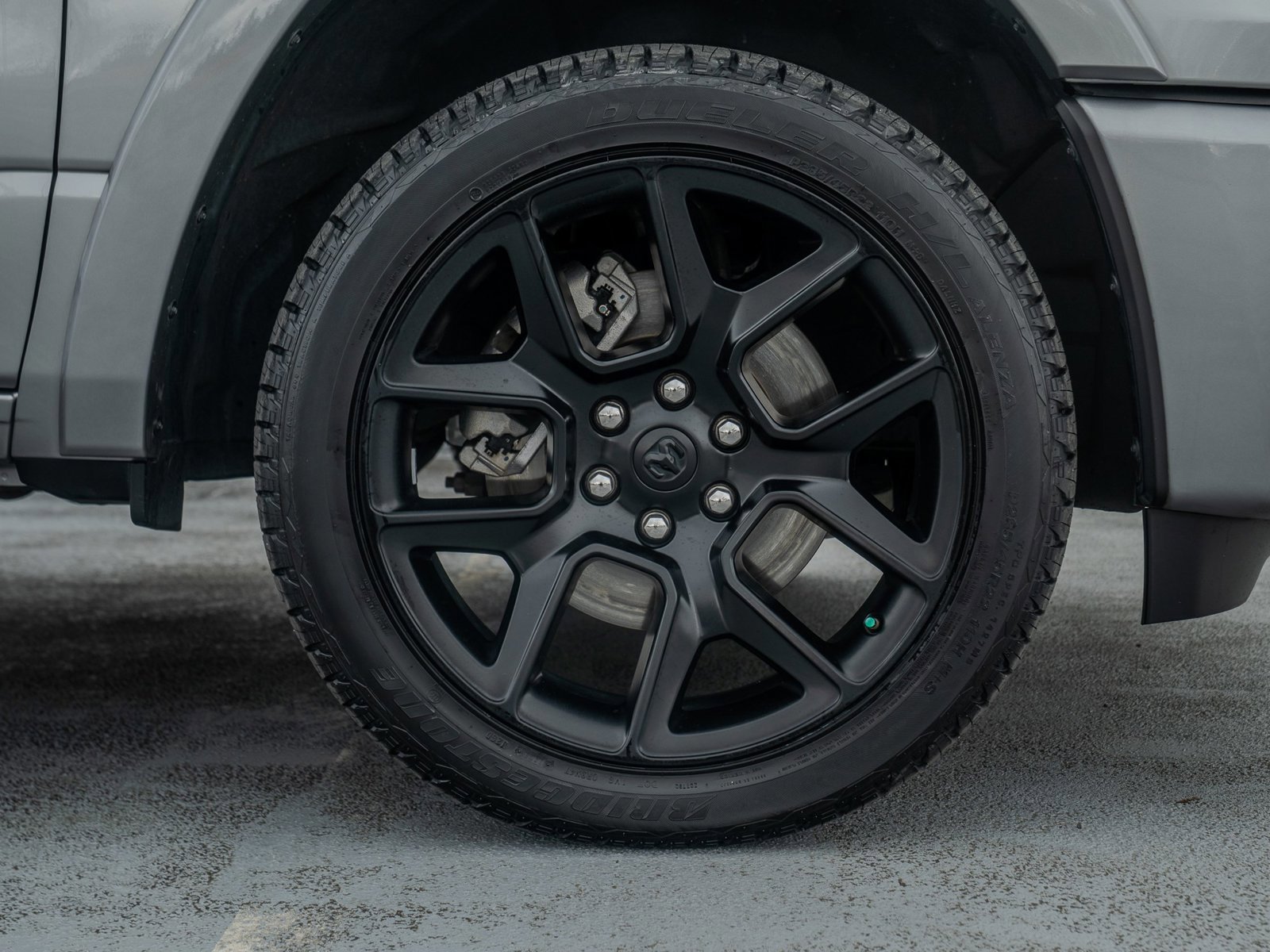 Used 2025 RAM 1500 Laramie w/ Night Edition image 15