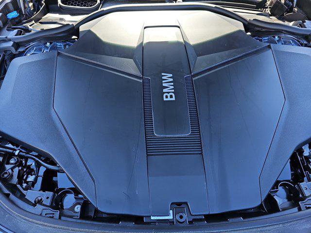 New 2025 BMW i7 eDrive50 w/ Premium Package image 32