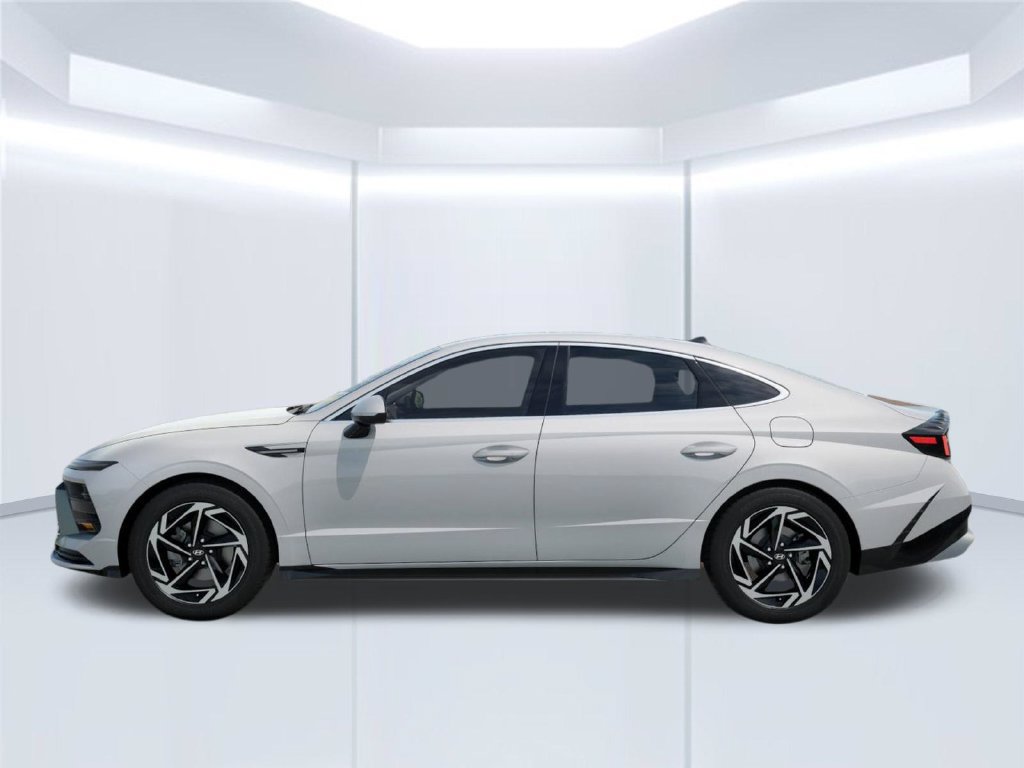 New 2026 Hyundai Sonata SEL FWD image 3