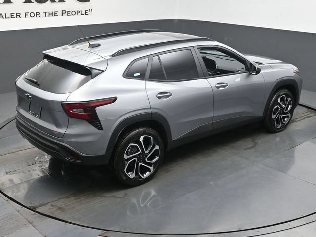 New 2026 Chevrolet Trax RS w/ Sunroof Package FWD image 18