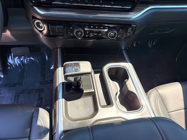 Used 2023 Chevrolet Silverado 1500 LT w/ Z71 Off-Road Package AWD/4WD image 25